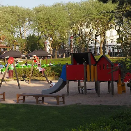 Sur La Digue - - - Silver D2