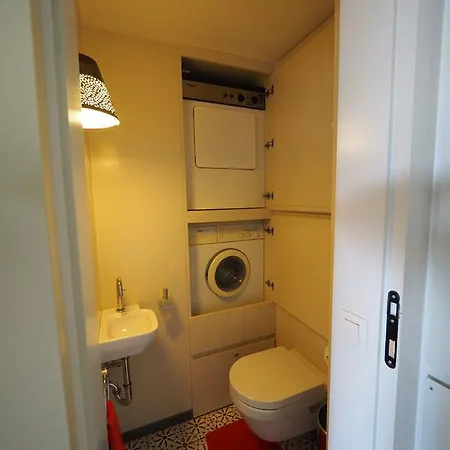 Sur La Digue - - - Silver D2 *