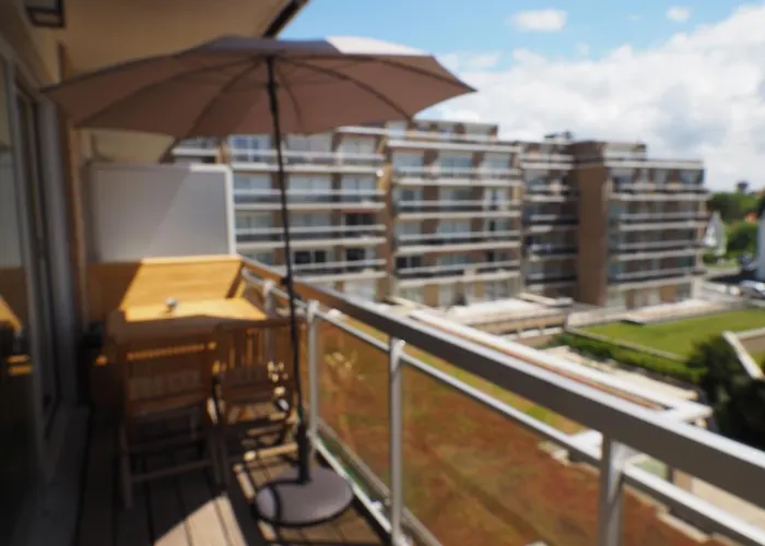 Appartement Sur La Digue - De Haan - Le Coq - Silver Beach D2 * De Haan